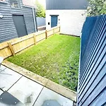 2 Bedroom Modern House In Cambridge City Centre