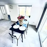 2 Bedroom Modern House In Cambridge City Centre